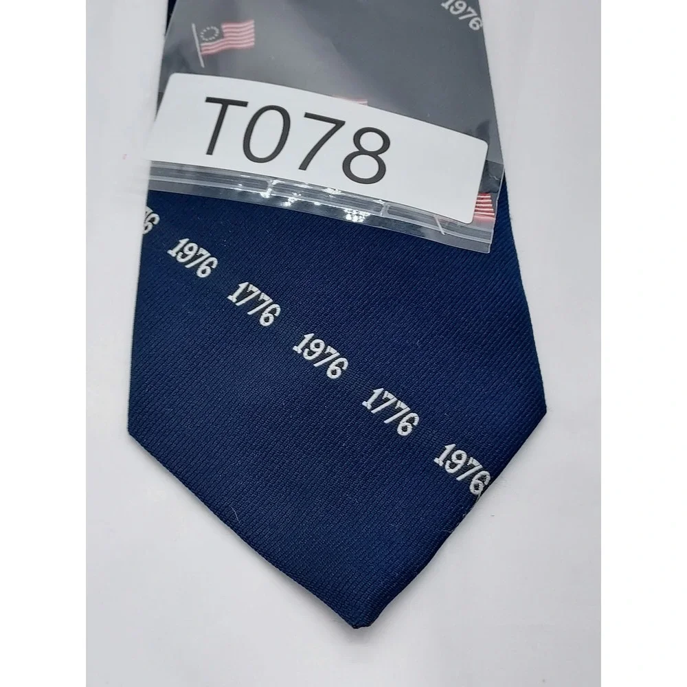 Vintage JCPenney 1776-1976 Bicentennial Tie Navy Blue American Flag Patriotic
